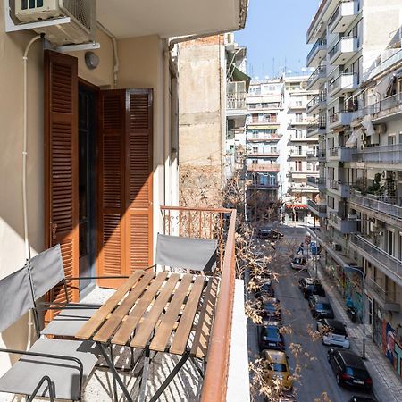 Vista By Halu!: Spacious City Centre Home 塞萨洛尼基 外观 照片
