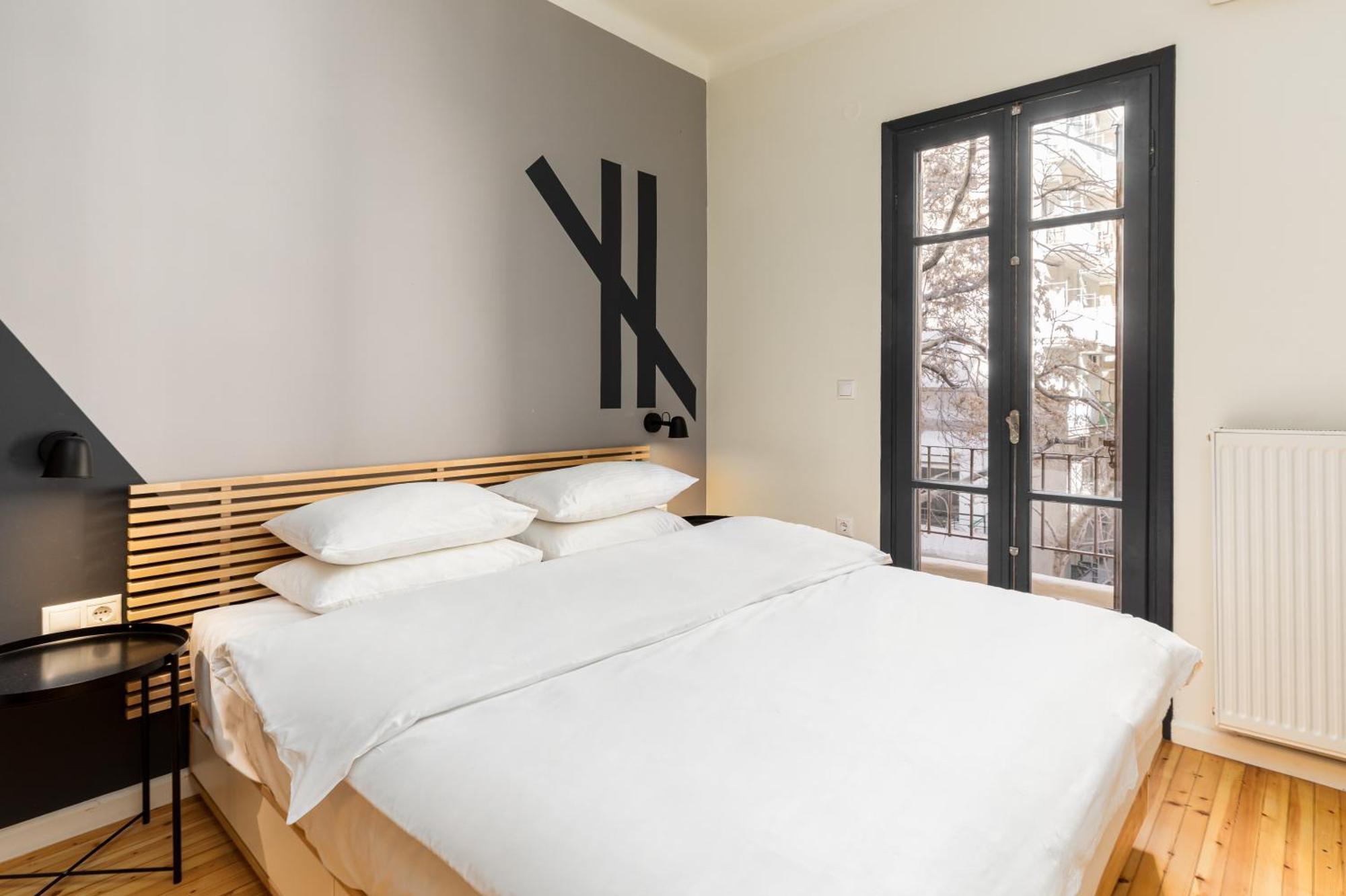 Vista By Halu!: Spacious City Centre Home 塞萨洛尼基 外观 照片